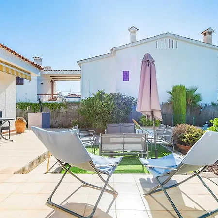 Mario 8 Con Piscina Privada Aa Y Wi-fi. Casa vacanze Vinarós